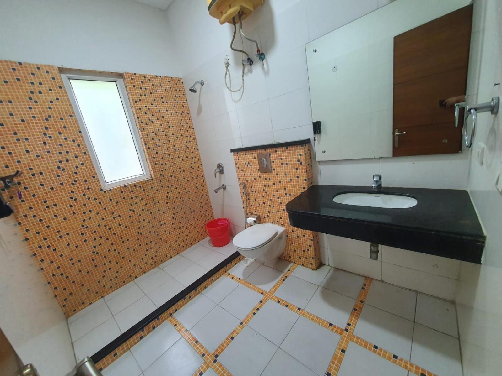 Mallenzo Suites Dlf Phase 1 Gurgaon Extérieur photo