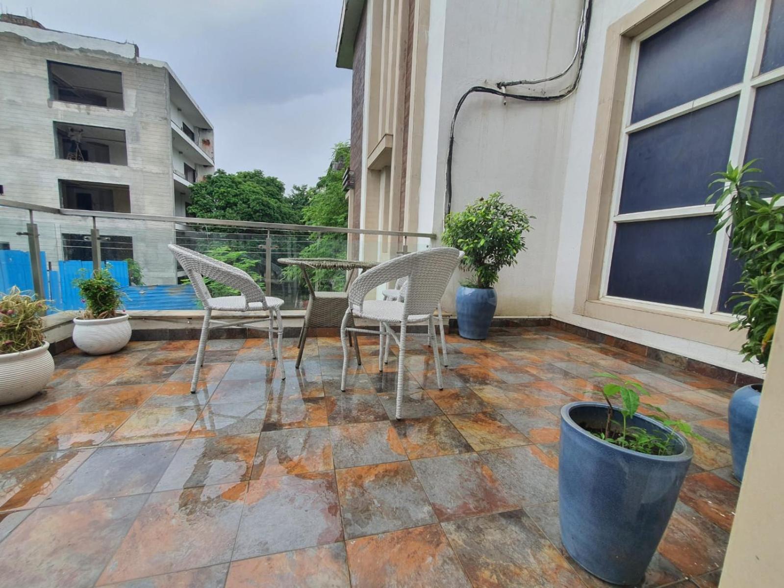 Mallenzo Suites Dlf Phase 1 Gurgaon Extérieur photo